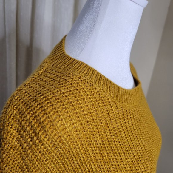 Balloon Sleeve Sweater - Picture 10 of 16